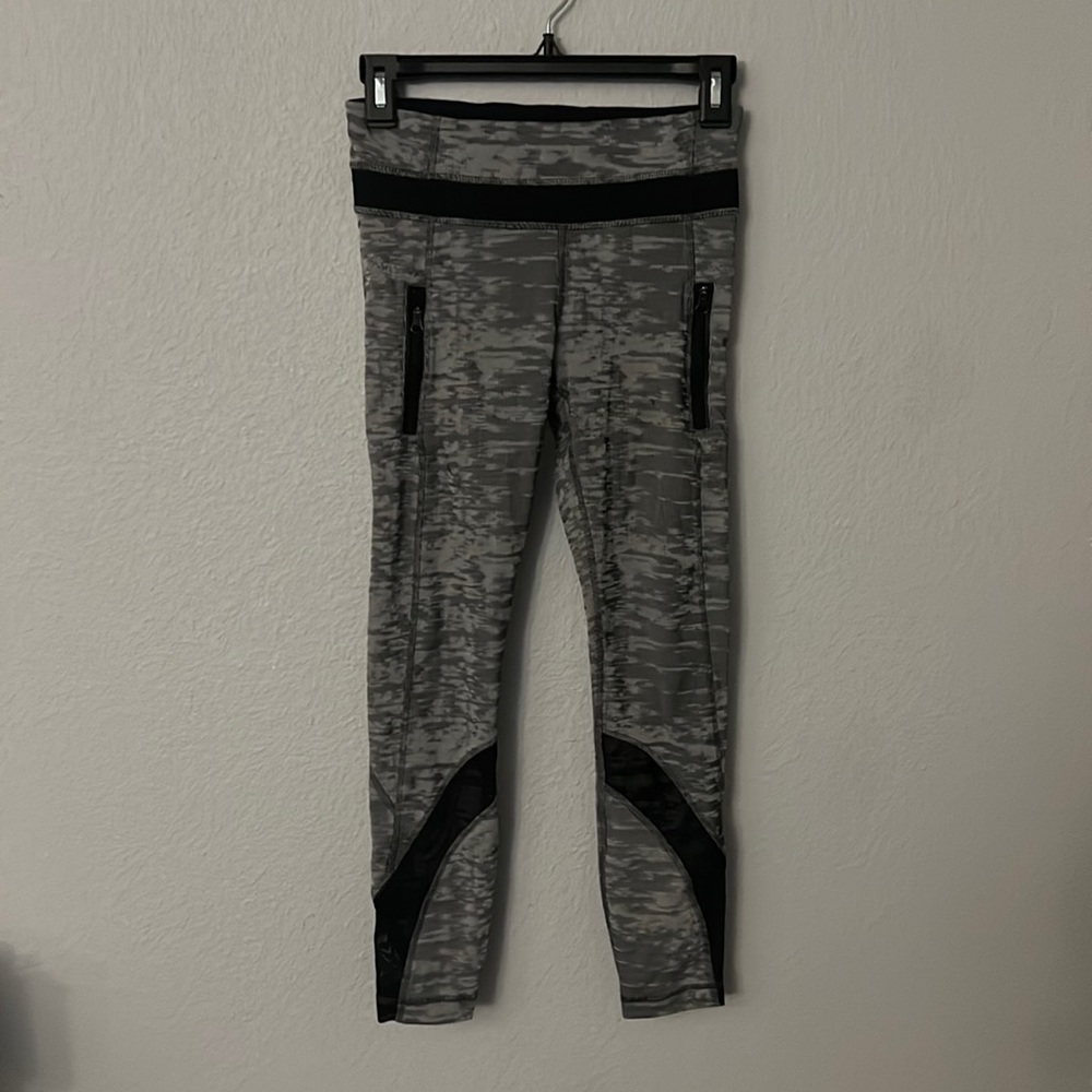 gray heather Lululemon leggings size 4
